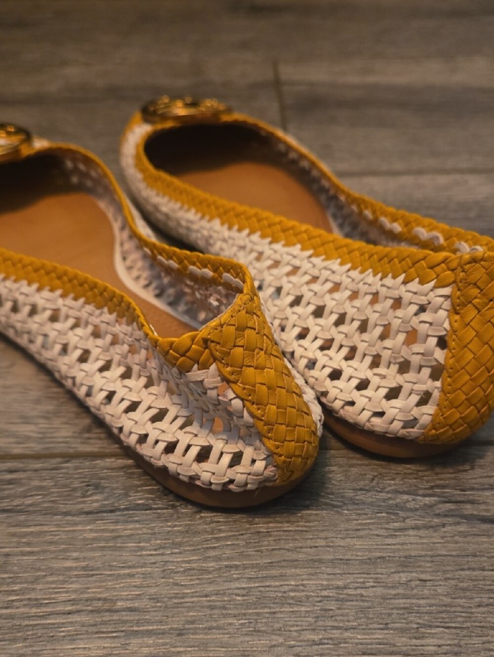 Tory Burch Cream Woven Ballet Flats with Yellow Trim and Gold Logo - Picture 5 of 5